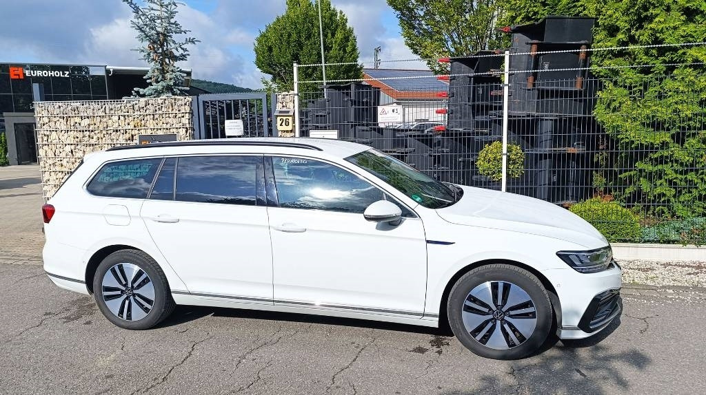 Volkswagen Passat GTE 1.4 Plug-In-Hybrid, Batterie neu, Navi - Autovettura: foto 5 Volkswagen Passat GTE 1.4 Plug-In-Hybrid, Batterie neu, Navi - Autovettura: foto 5