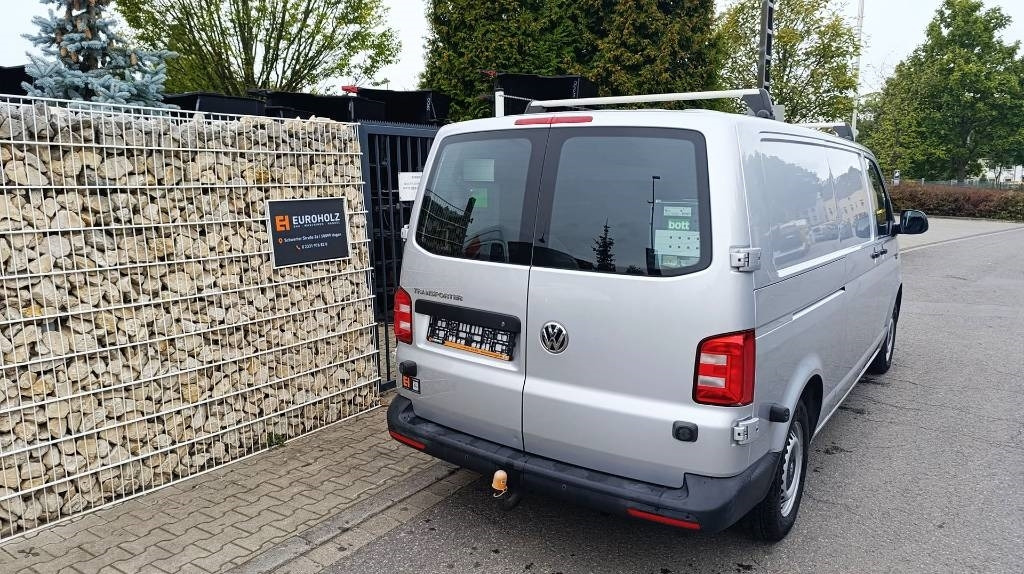 Volkswagen Transporter T6 TDI, Werkstattschränke Standheizung - Furgone box: foto 4 Volkswagen Transporter T6 TDI, Werkstattschränke Standheizung - Furgone box: foto 4