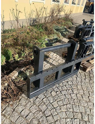 Big Palettengabel 2 t mit Bobcat Teleskoplader Aufnahme - Forche per Mezzo di movimentazione: foto 3 Big Palettengabel 2 t mit Bobcat Teleskoplader Aufnahme - Forche per Mezzo di movimentazione: foto 3