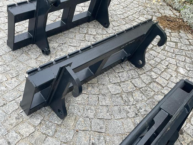 Big Palettengabel 2 t passend zu Volvo L30 Aufnahme - Forche per Mezzo di movimentazione: foto 3 Big Palettengabel 2 t passend zu Volvo L30 Aufnahme - Forche per Mezzo di movimentazione: foto 3