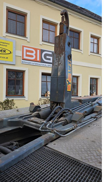 HYVA Hakenlift mit Knick - Teleskoparm - Rimorchio scarrabile/ Multibenna: foto 5 HYVA Hakenlift mit Knick - Teleskoparm - Rimorchio scarrabile/ Multibenna: foto 5