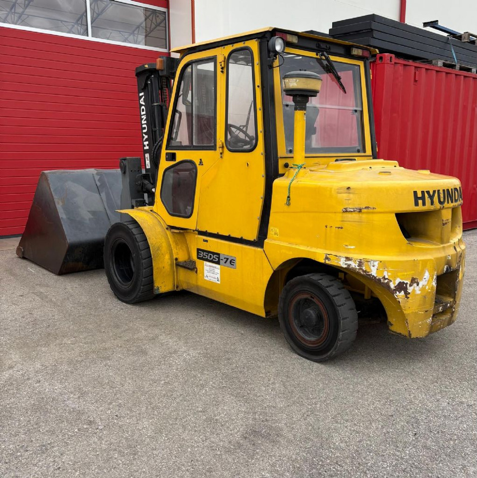 Hyundai 45DS-7E - Carrello elevatore diesel: foto 3 Hyundai 45DS-7E - Carrello elevatore diesel: foto 3