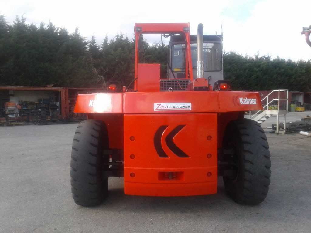Kalmar DCE330-12 - Carrello elevatore diesel: foto 3 Kalmar DCE330-12 - Carrello elevatore diesel: foto 3