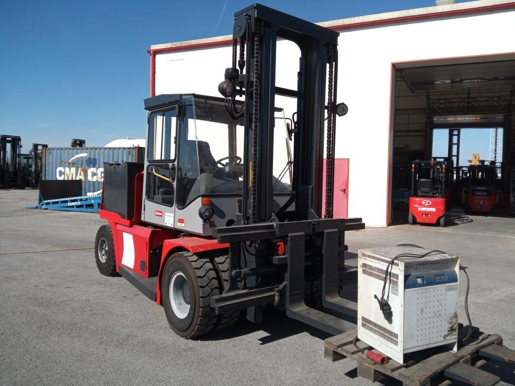 Kalmar ECE80-9 - Carrello elevatore elettrico: foto 4 Kalmar ECE80-9 - Carrello elevatore elettrico: foto 4