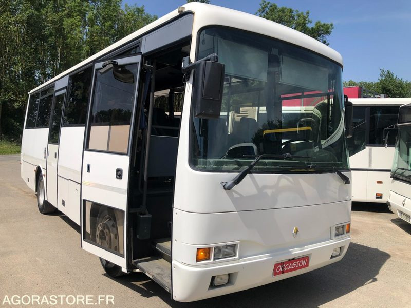 AUTOCAR RENAULT MEDIUM 36 PL - Scuolabus: foto 2 AUTOCAR RENAULT MEDIUM 36 PL - Scuolabus: foto 2
