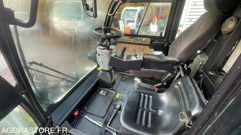 BALAYEUSE MATHIEU AZURA DE 2013 - Spazzatrice stradale: foto 5 BALAYEUSE MATHIEU AZURA DE 2013 - Spazzatrice stradale: foto 5