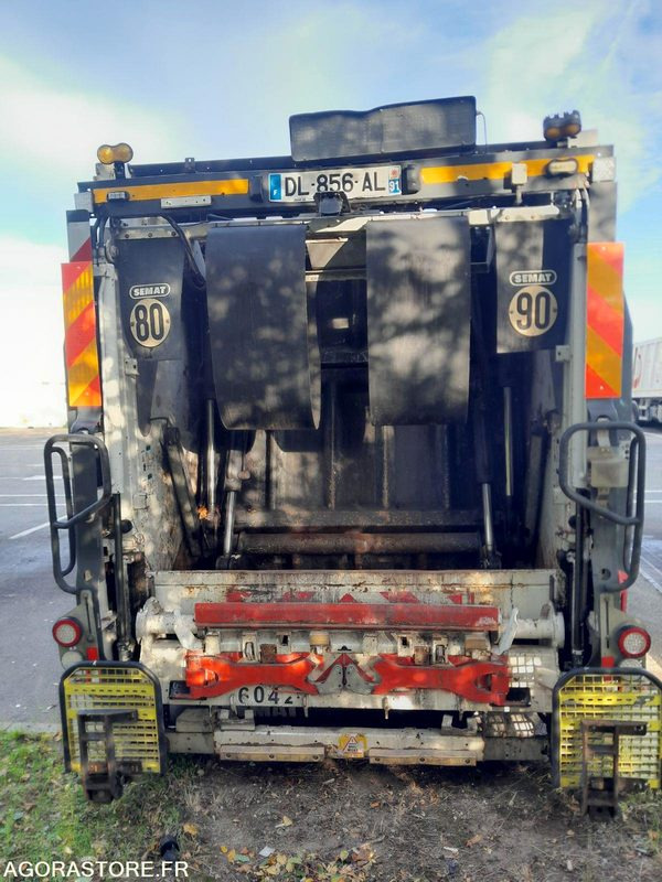 BOM 16T IVECO GNC NON ROULANT( 6042-66ICAM571X) - Camion immondizia: foto 4 BOM 16T IVECO GNC NON ROULANT( 6042-66ICAM571X) - Camion immondizia: foto 4