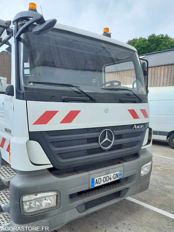 BOM MERCEDES AXOR 267385 kms 2009 - Camion immondizia: foto 2 BOM MERCEDES AXOR 267385 kms 2009 - Camion immondizia: foto 2