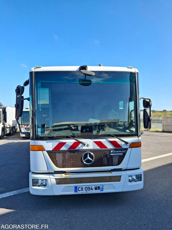 BOM Mercedes Econic 243135 kms 2013 - CX-094-MW - Camion immondizia: foto 5 BOM Mercedes Econic 243135 kms 2013 - CX-094-MW - Camion immondizia: foto 5
