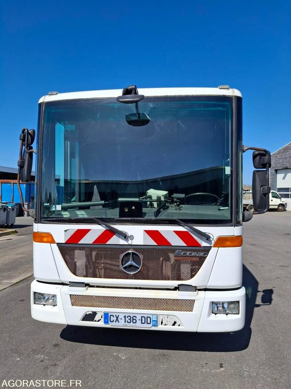 BOM Mercedes Econic 243135 kms 2013 - CX-094-MW - Camion immondizia: foto 1 BOM Mercedes Econic 243135 kms 2013 - CX-094-MW - Camion immondizia: foto 1