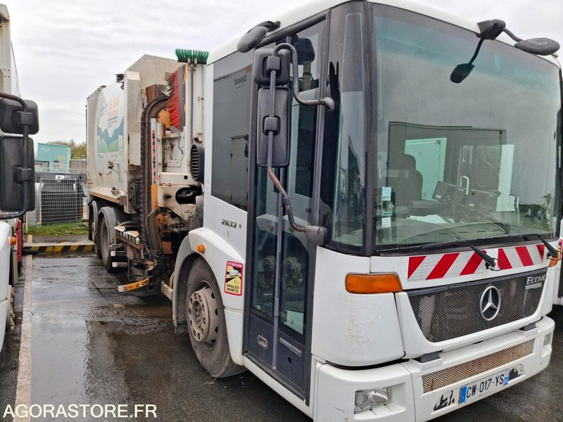 BOM Mercedes Econic 256043 kms 2013 - CW-017-YS - Camion immondizia: foto 1 BOM Mercedes Econic 256043 kms 2013 - CW-017-YS - Camion immondizia: foto 1
