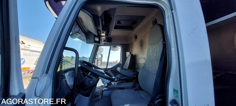 BOM RENAULT PREMIUM - 2003 - 475647kms - Camion immondizia: foto 5 BOM RENAULT PREMIUM - 2003 - 475647kms - Camion immondizia: foto 5