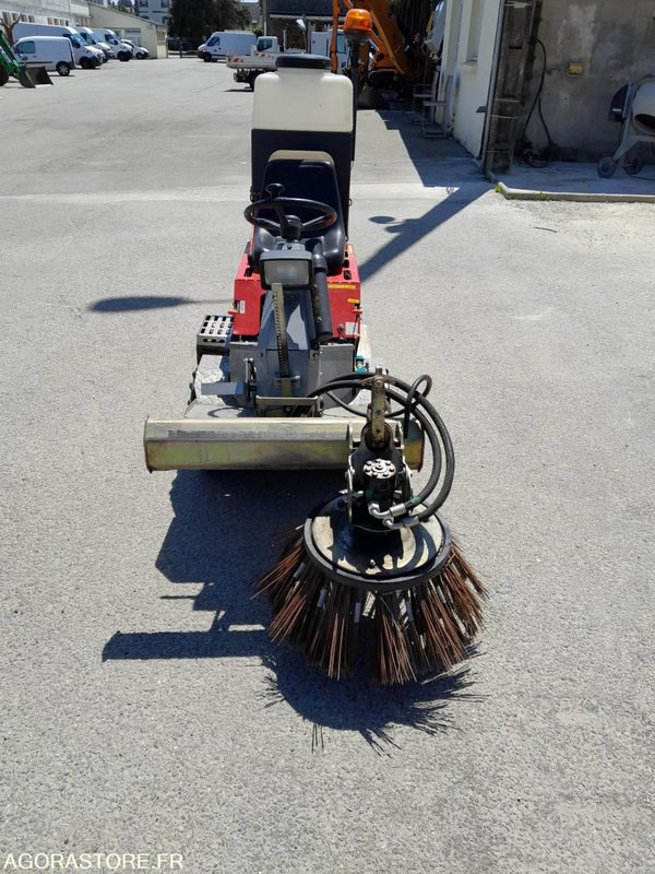 Balayeuse désherbeur désherbeuse automotrice pour désherbage trottoirs Cochet - Attrezzatura da giardino: foto 2 Balayeuse désherbeur désherbeuse automotrice pour désherbage trottoirs Cochet - Attrezzatura da giardino: foto 2