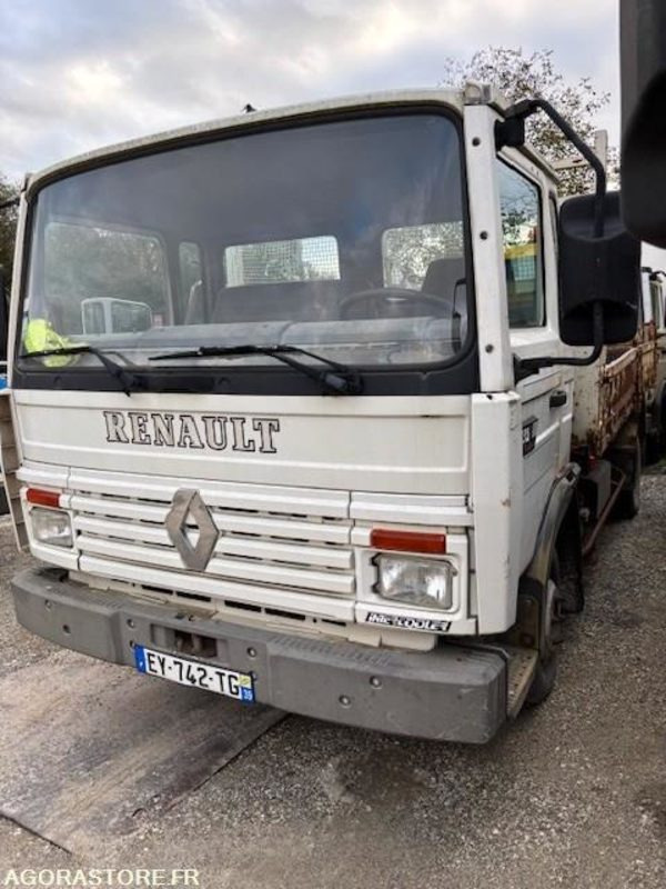 CAMION BENNE RENAULT S135 MIDLINER 1995 204000 KM - Autocarro ribaltabile: foto 2 CAMION BENNE RENAULT S135 MIDLINER 1995 204000 KM - Autocarro ribaltabile: foto 2