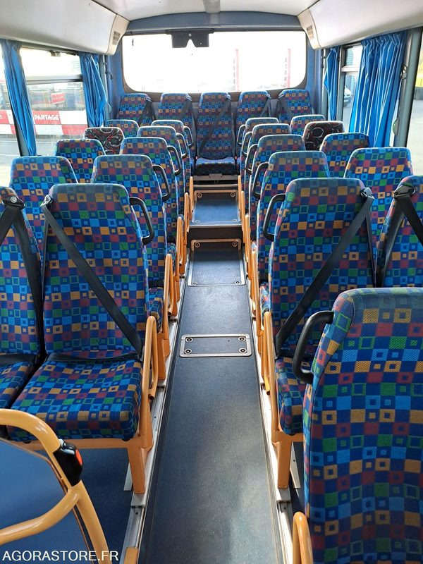 CAR-IRISBUS-RECREO N°12054(7590)-MEC-2009/276061 KM-AB704HV - Scuolabus: foto 2 CAR-IRISBUS-RECREO N°12054(7590)-MEC-2009/276061 KM-AB704HV - Scuolabus: foto 2