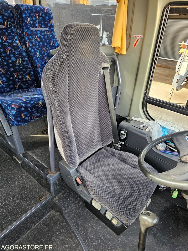 CAR SCOLAIRE TEMSA SAFARI - 2006 - 443780KM - CT226DF - Scuolabus: foto 5 CAR SCOLAIRE TEMSA SAFARI - 2006 - 443780KM - CT226DF - Scuolabus: foto 5