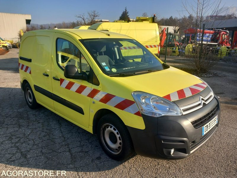 CITROËN BERLINGO VU BLUE HDI100 ETG6 (FC0115) - Furgoncino: foto 1 CITROËN BERLINGO VU BLUE HDI100 ETG6 (FC0115) - Furgoncino: foto 1