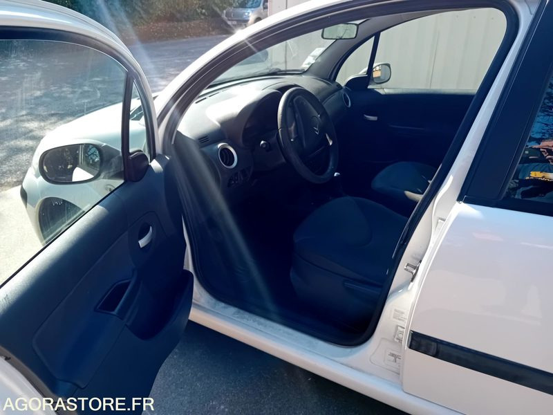CITROEN C3 1.4HDI CLUB - Autovettura: foto 4 CITROEN C3 1.4HDI CLUB - Autovettura: foto 4