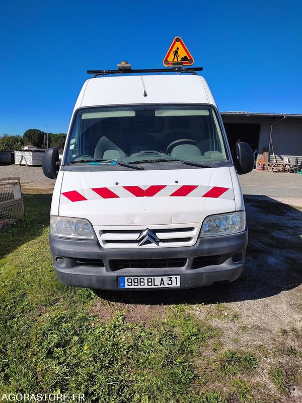 CITROEN JUMPER L2H2 ANNEE 2005 154881 kms - Furgone chiuso: foto 1 CITROEN JUMPER L2H2 ANNEE 2005 154881 kms - Furgone chiuso: foto 1
