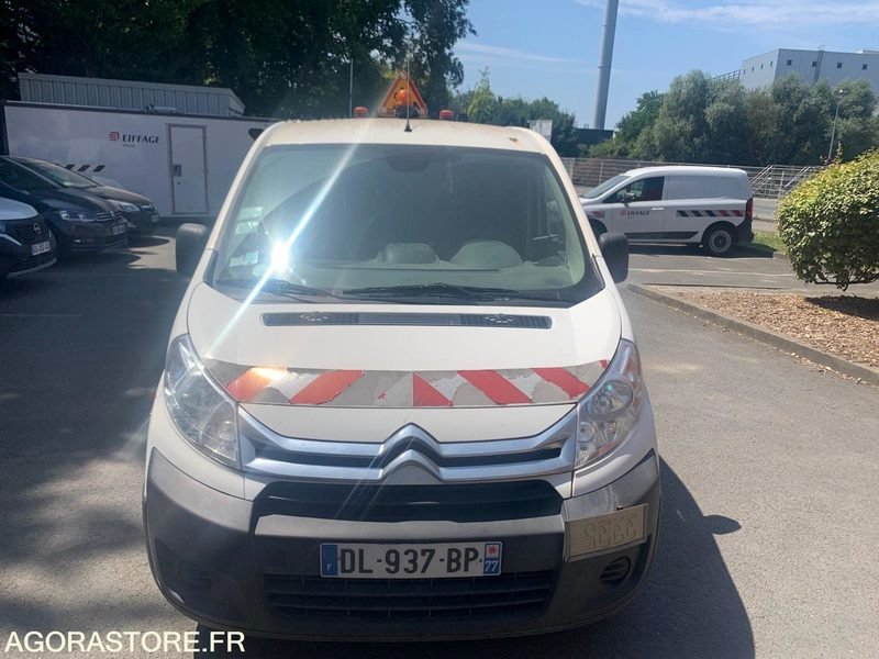 CITROEN JUMPY - 2014 / 264591 KM (DL-937-BP) (MVU217) - Furgone chiuso: foto 2 CITROEN JUMPY - 2014 / 264591 KM (DL-937-BP) (MVU217) - Furgone chiuso: foto 2