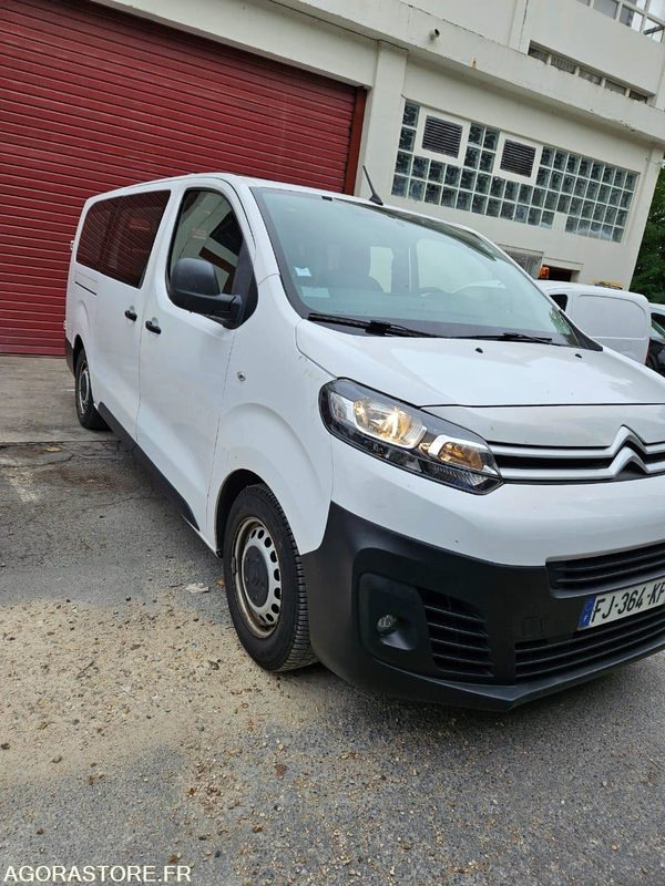 CITROEN JUMPY SPACE TOURER 9 places 240051 kms ANNÉE 2019 - Minibus, Pulmino: foto 1 CITROEN JUMPY SPACE TOURER 9 places 240051 kms ANNÉE 2019 - Minibus, Pulmino: foto 1