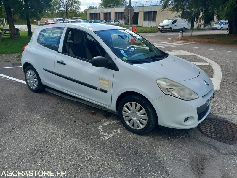 CLIO 3 PORTES DCI65 (BR116) - Autovettura: foto 1 CLIO 3 PORTES DCI65 (BR116) - Autovettura: foto 1