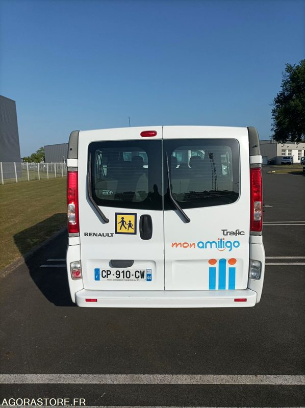 CP-910-CW - Roulant - RENAULT TRAFIC - VP - 9 Places - 308 000 Kms - Minibus, Pulmino: foto 5 CP-910-CW - Roulant - RENAULT TRAFIC - VP - 9 Places - 308 000 Kms - Minibus, Pulmino: foto 5