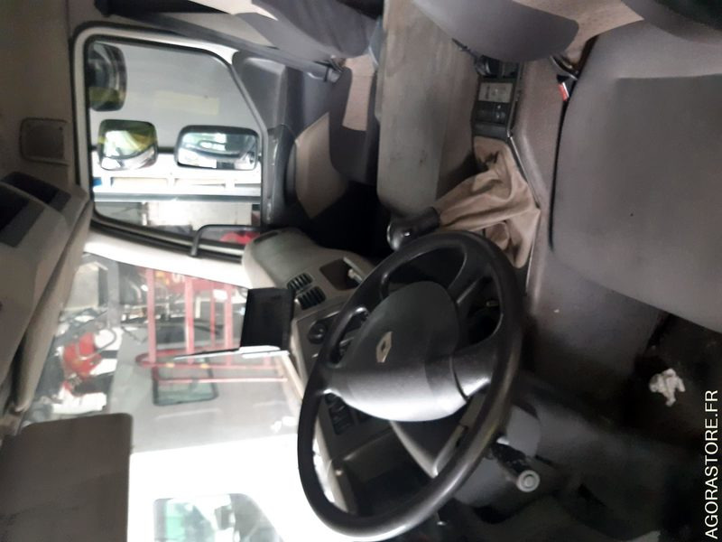 CAMION GRUE RENAULT 26T - GUIMA (R31057) 425114 KMS - Camion: foto 3 CAMION GRUE RENAULT 26T - GUIMA (R31057) 425114 KMS - Camion: foto 3