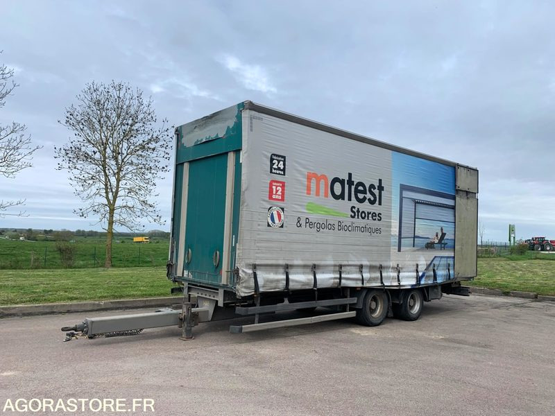 Camion remorque Renault premium - 2010 - Camion: foto 3 Camion remorque Renault premium - 2010 - Camion: foto 3