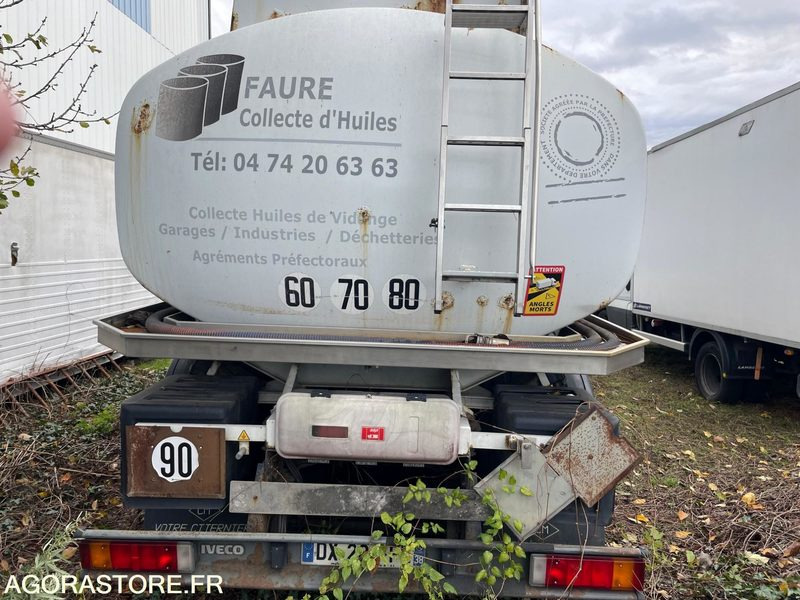 Iveco 190EL28 19t citerne - 2008 - 640748kms - export only - Camion: foto 2 Iveco 190EL28 19t citerne - 2008 - 640748kms - export only - Camion: foto 2