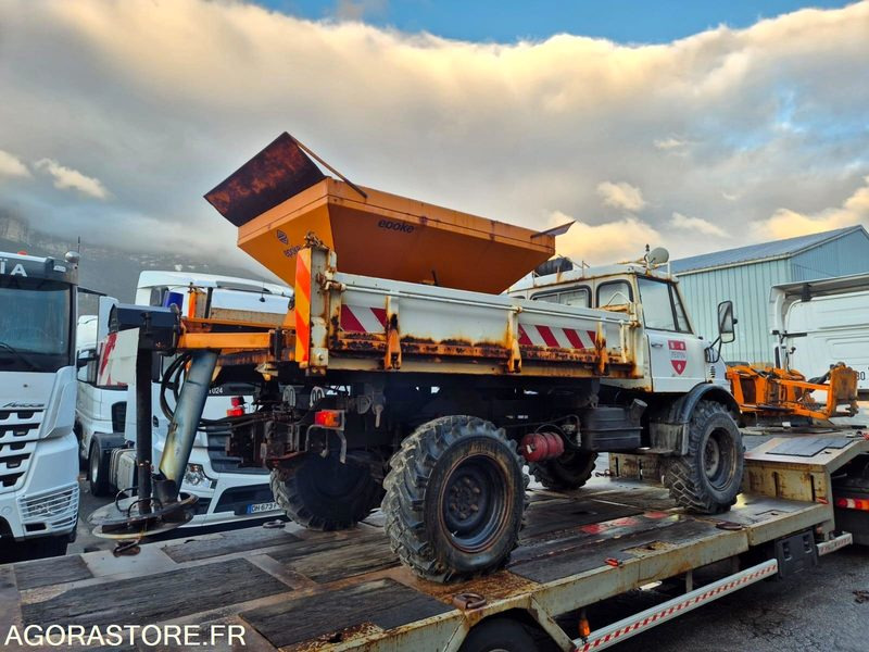 MERCEDES UNIMOG + LAME + SALEUSE 276590 KM 1973 - Camion: foto 3 MERCEDES UNIMOG + LAME + SALEUSE 276590 KM 1973 - Camion: foto 3