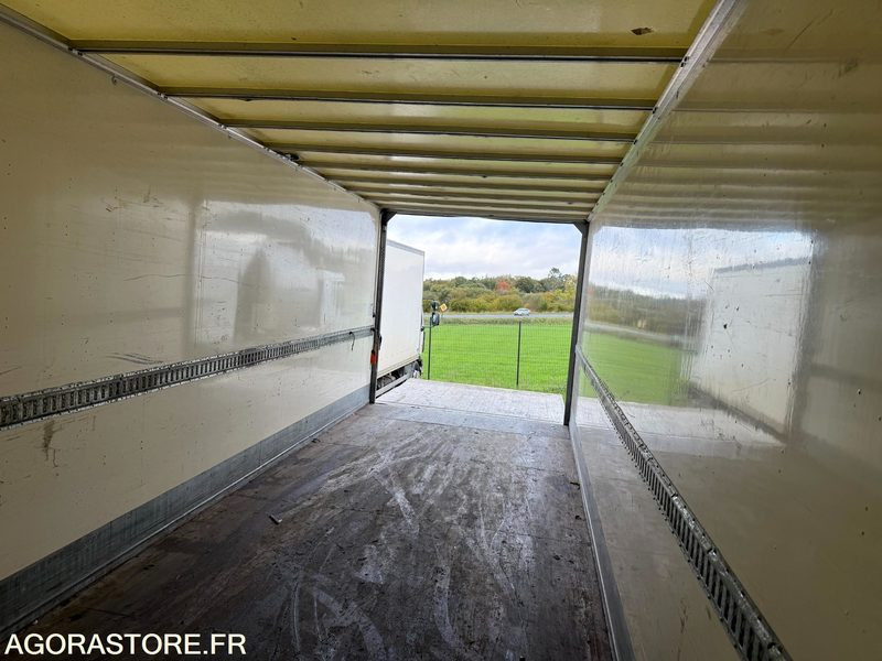 Mercedes Antos 1824 caisson hayon dhollandia 3t - 193000km-2017 - Camion: foto 5 Mercedes Antos 1824 caisson hayon dhollandia 3t - 193000km-2017 - Camion: foto 5