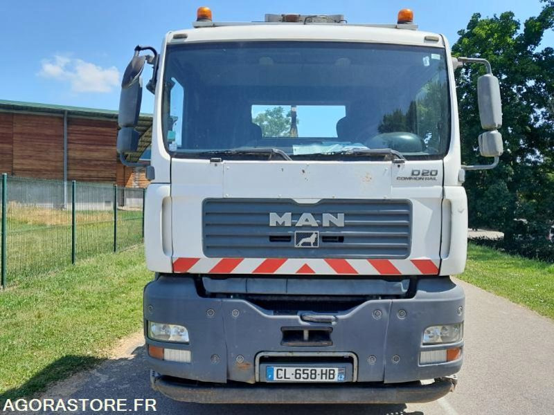 POLYBENNE MAN TGA 4x2 // CL658HB // 422 560 KM - 2006 - Camion: foto 3 POLYBENNE MAN TGA 4x2 // CL658HB // 422 560 KM - 2006 - Camion: foto 3