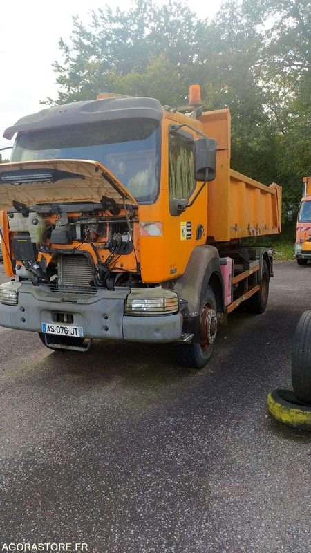 RENAULT 220 DCI - 2005 - 125012kms - Camion: foto 1 RENAULT 220 DCI - 2005 - 125012kms - Camion: foto 1