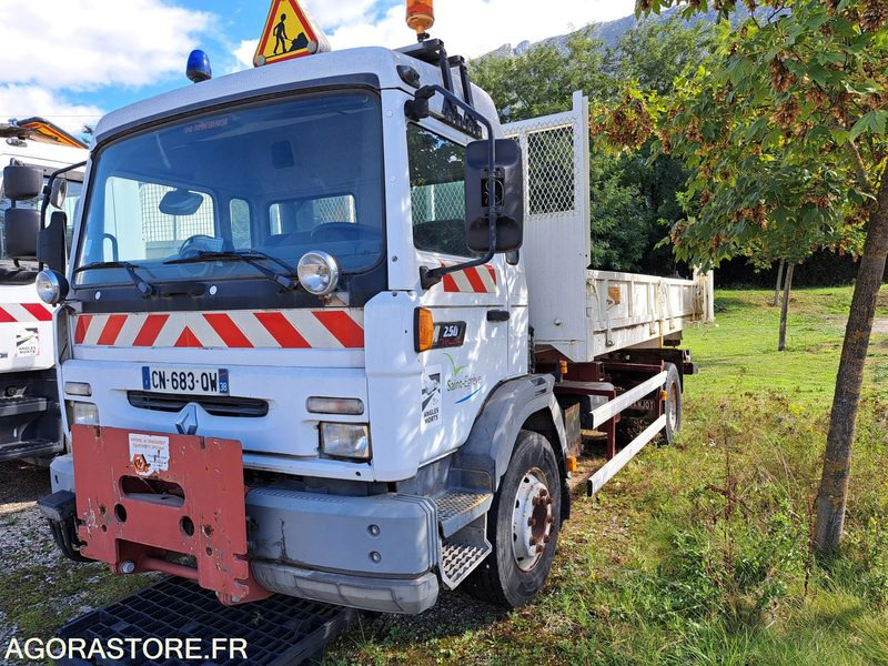 RENAULT MIDLINER-40155 KMS-1999-CN683QW - Camion: foto 1 RENAULT MIDLINER-40155 KMS-1999-CN683QW - Camion: foto 1