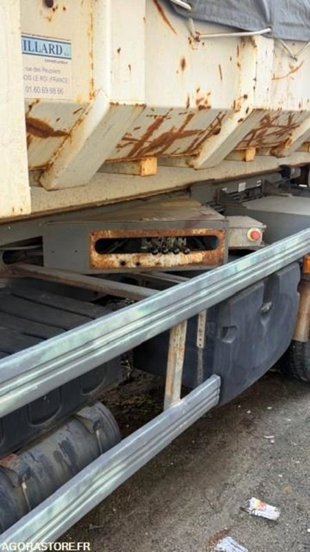 RENAULT MIDLUM BEN/AMO AVEC SALEUSE - Camion: foto 5 RENAULT MIDLUM BEN/AMO AVEC SALEUSE - Camion: foto 5