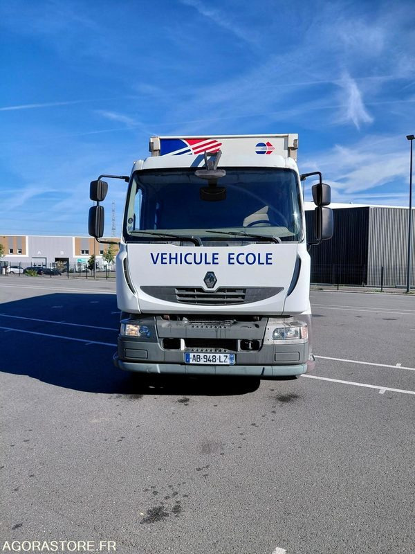 RENAULT midlum 240 - 2009 - 301686 Kms - Camion: foto 2 RENAULT midlum 240 - 2009 - 301686 Kms - Camion: foto 2