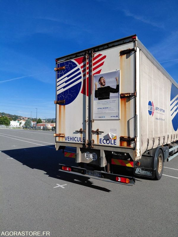 RENAULT midlum 240 - 2009 - 301686 Kms - Camion: foto 3 RENAULT midlum 240 - 2009 - 301686 Kms - Camion: foto 3