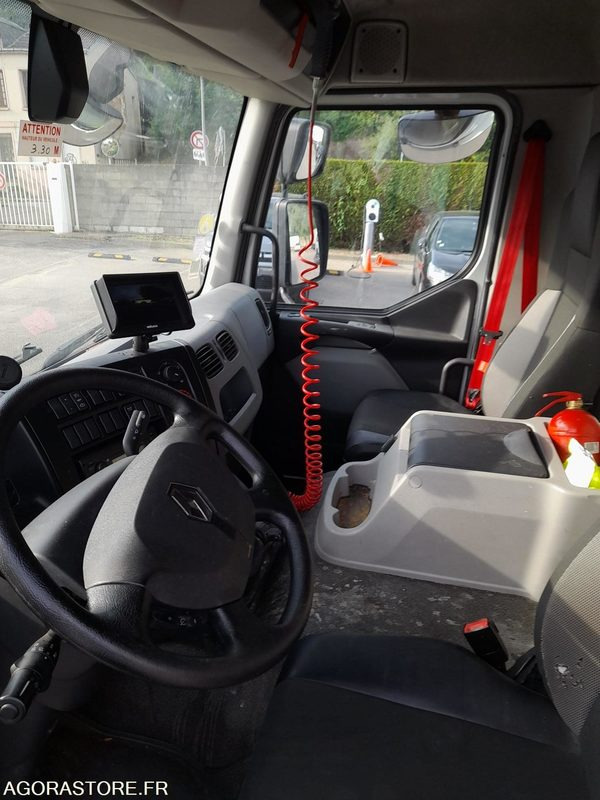 Renault Poids Lourds Type D12 / 387919 Kms / 2017 / EP-912-ML - Camion: foto 1 Renault Poids Lourds Type D12 / 387919 Kms / 2017 / EP-912-ML - Camion: foto 1