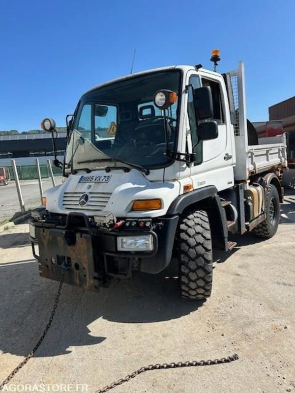 UNIMOG U300C VERSION COMMUNALE 2008 36900 KM - Camion: foto 4 UNIMOG U300C VERSION COMMUNALE 2008 36900 KM - Camion: foto 4