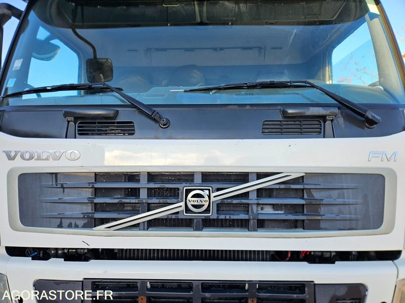 VOLVO 6X2 POLYBENNE AMPLIROLL - Camion: foto 3 VOLVO 6X2 POLYBENNE AMPLIROLL - Camion: foto 3