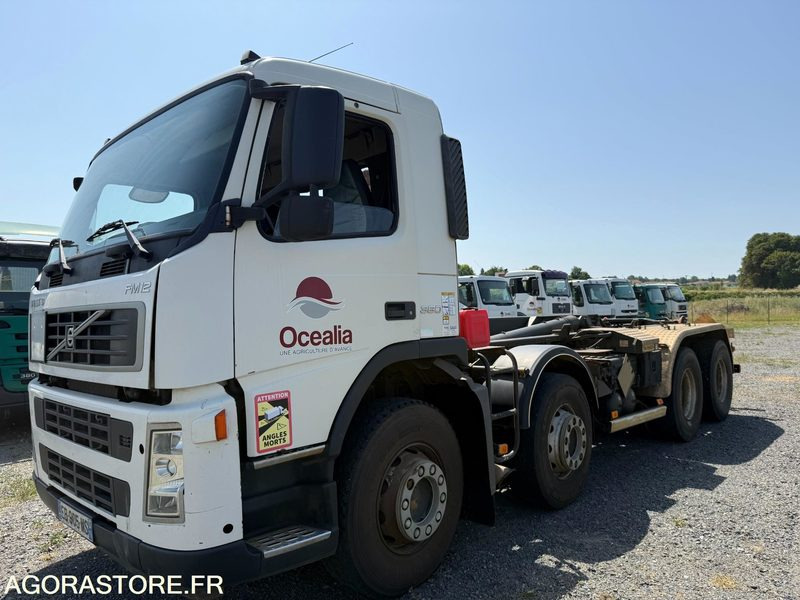VOLVO FM12 380 - 2004 - 636 982 - Camion: foto 1 VOLVO FM12 380 - 2004 - 636 982 - Camion: foto 1