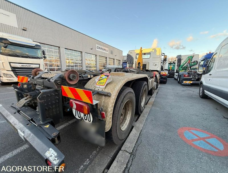 VOLVO FM12 380 - 2004 - 636 982 - Camion: foto 3 VOLVO FM12 380 - 2004 - 636 982 - Camion: foto 3