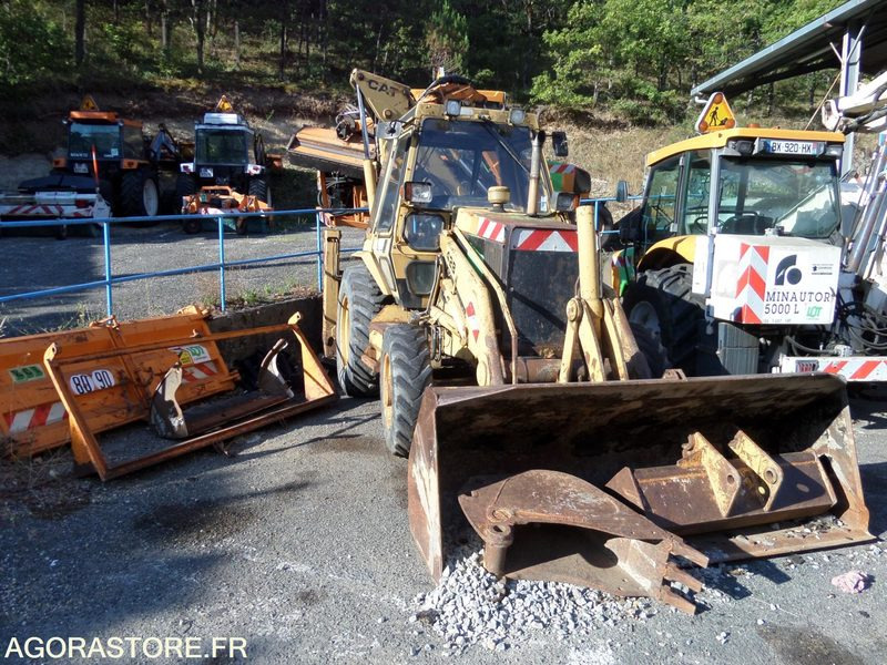 Chargeuse pelleteuse caterpillar 428 -1992- 13000h (N2TRPL) - Terna: foto 1 Chargeuse pelleteuse caterpillar 428 -1992- 13000h (N2TRPL) - Terna: foto 1