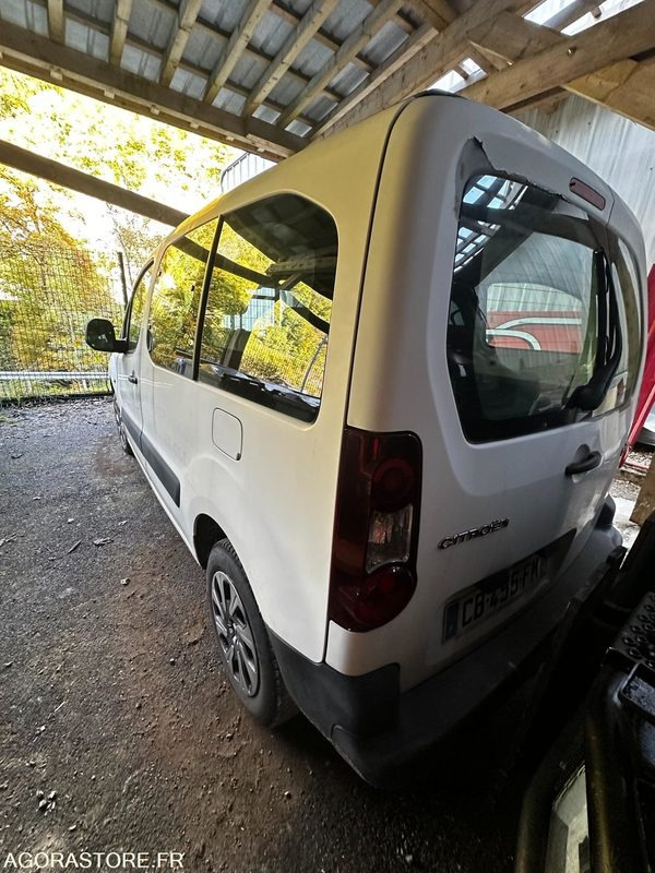 Citroen Berlingo 2012 240000 kms - Furgoncino: foto 3 Citroen Berlingo 2012 240000 kms - Furgoncino: foto 3