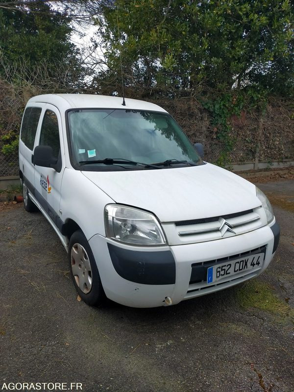 Citroen Berlingo Combispace ESS+GNV - 2007 - 62683kms - Autovettura: foto 1 Citroen Berlingo Combispace ESS+GNV - 2007 - 62683kms - Autovettura: foto 1