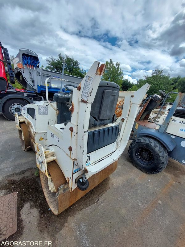 Compacteur tandem - Rullo: foto 4 Compacteur tandem - Rullo: foto 4