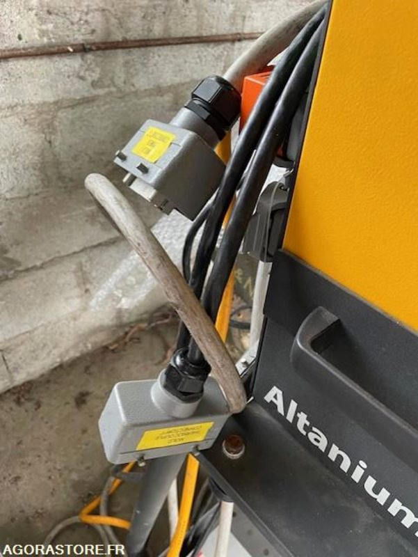 Controleur de moules ALTANIUM HUSKY - Attrezzo/ Attrezzature: foto 3 Controleur de moules ALTANIUM HUSKY - Attrezzo/ Attrezzature: foto 3