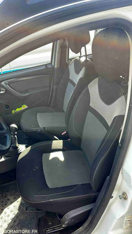 DACIA DUSTER - 2017 - 165790KM - EP996QE - SUV/ Fuoristrada: foto 5 DACIA DUSTER - 2017 - 165790KM - EP996QE - SUV/ Fuoristrada: foto 5