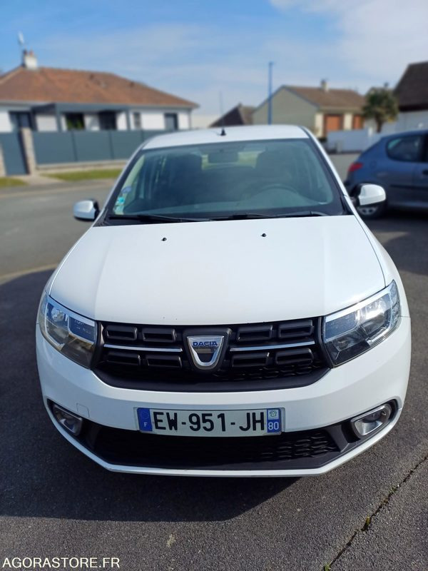 DACIA SANDERO EW-951-JH - 2018 - 179 000 km - Autovettura: foto 1 DACIA SANDERO EW-951-JH - 2018 - 179 000 km - Autovettura: foto 1